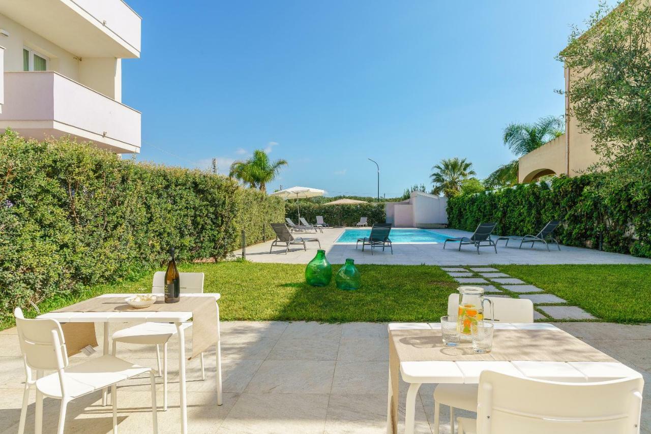 Travini Hotel Residence Марсала Екстер'єр фото