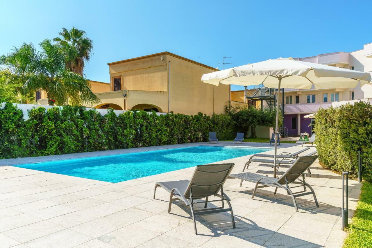 Travini Hotel Residence Марсала Екстер'єр фото