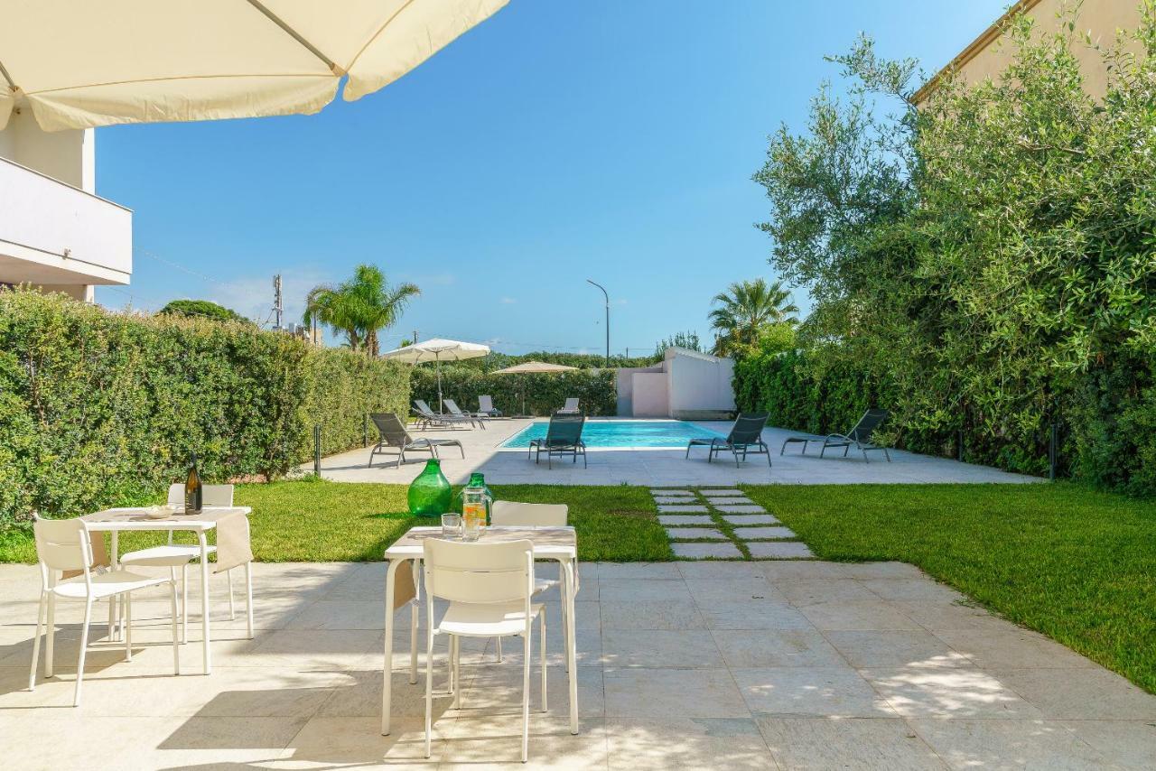 Travini Hotel Residence Марсала Екстер'єр фото