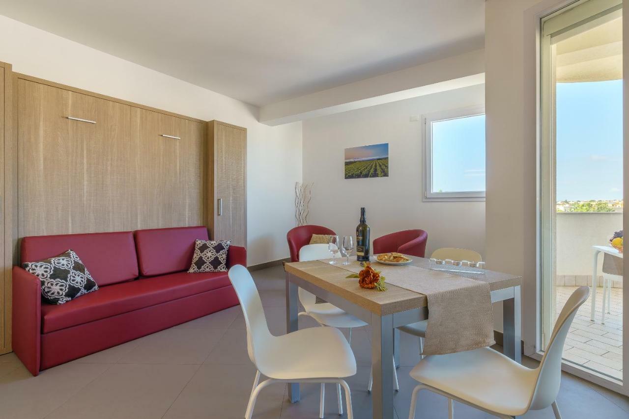 Travini Hotel Residence Марсала Екстер'єр фото