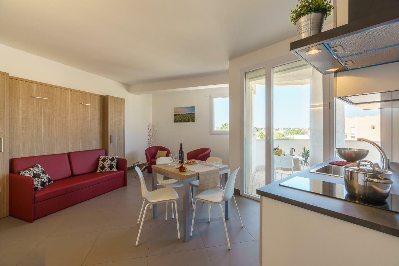 Travini Hotel Residence Марсала Екстер'єр фото